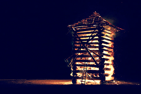 molino de viento, madera, fuego, llamas, noche, oscuro