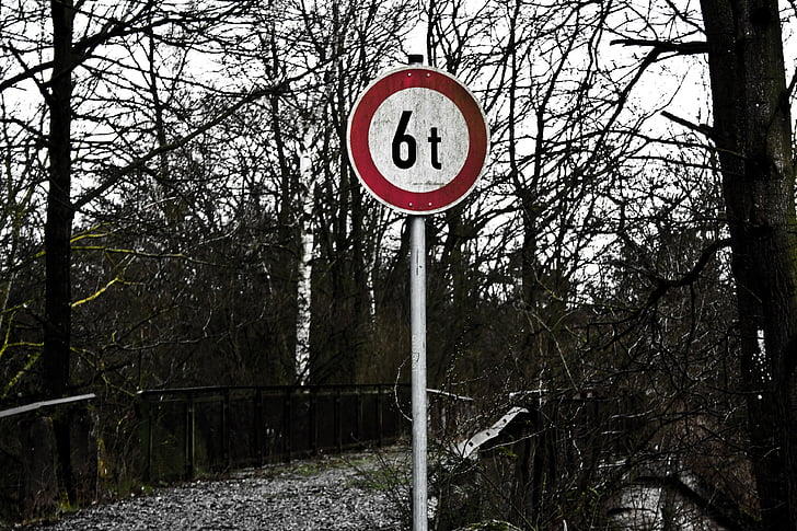 Schild, entfernt, rot, schwarz / weiß, Kennzeichnung, Brücke