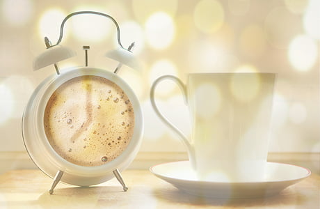 นาฬิกาปลุก, ถ้วยกาแฟ, กาแฟ, เรียกกาแฟ, เรียกเลขหมายจากกาแฟ, เวลาของ, กระตุ้น