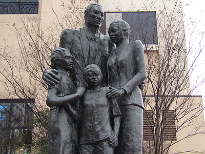 vergas šeima, statula, paveldo