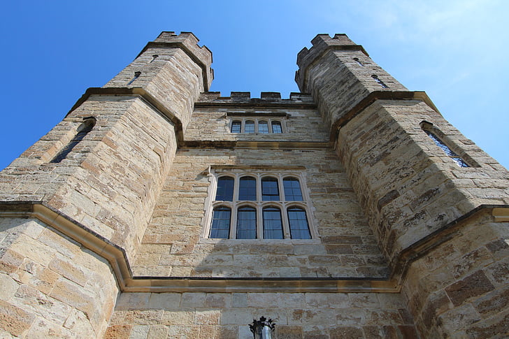 Anglia, Zamek, Leeds castle, Zamek na wodzie, wieże, Architektura, Historia