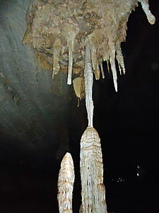 stalactieten, stalagmieten, natuur