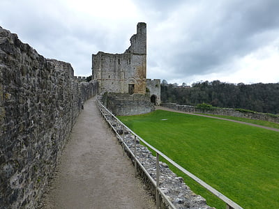 chepstow, castle, history, fortress, tower, monmouthshire, heritage