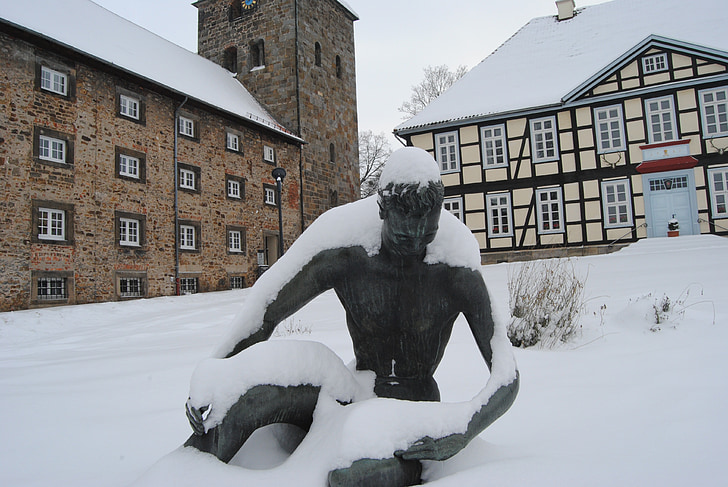 Wennigsen, vienuolyno rūmai, statula, sniego, bažnyčia, johanniterhaus, žiemą