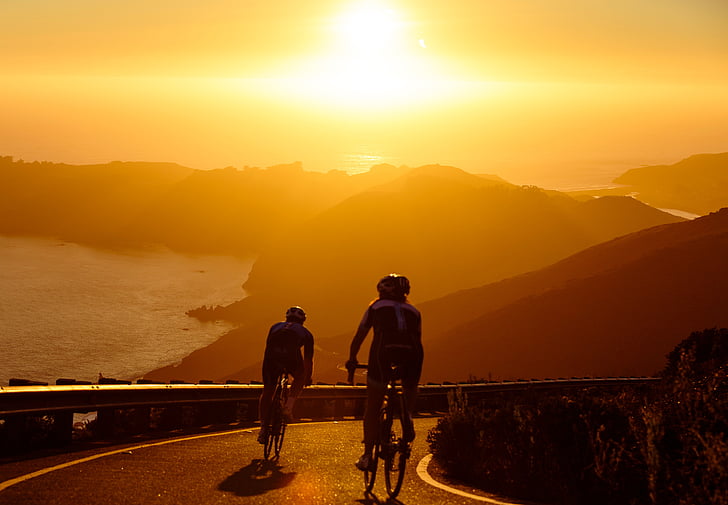 dos, ciclistes, equitació, posta de sol, muntanya, viatges, viatge