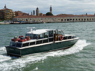 Венеция, канал, лодка, туристи, кораб