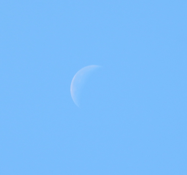daytime moon, moon, blue sky