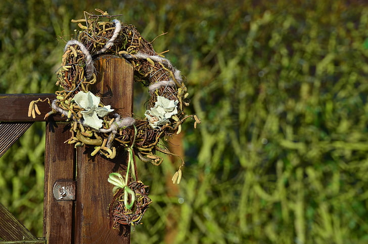 wreath, natural wreath, woven, decoration, natural material, arrangement, romantic