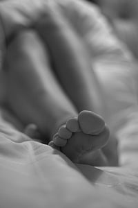 legs, out of focus, naked, black and white