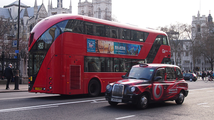 Londonas, Anglijoje, Westminster, autobusų, taksi