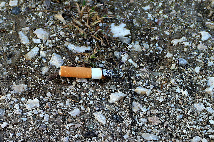 cigarettfimp, cant, cigarett, påbörjad, cigarett slutet, askkopp, avfallshantering