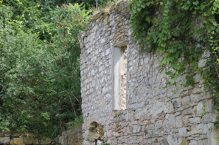 ruínas, forno de Cal, trabalhos em pedra