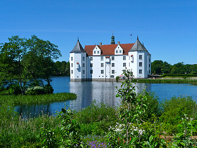 glücksburg castle, castle, renaissance, water, moat, facade, tower