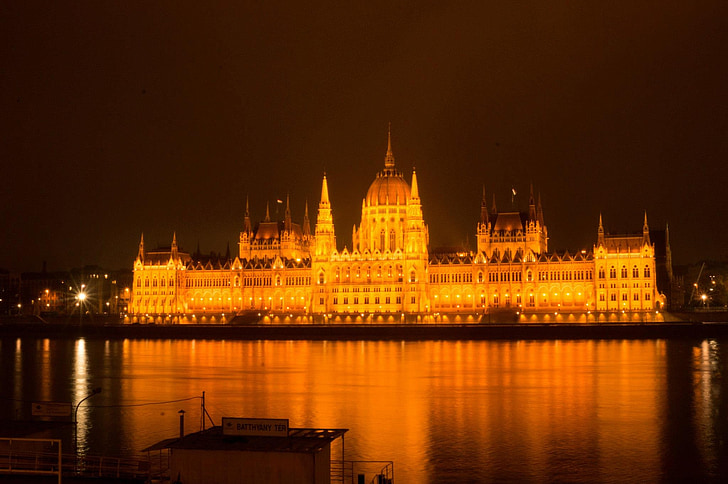 Budapest, slottet, vann, speiling, abendstimmung, opplyst, humør