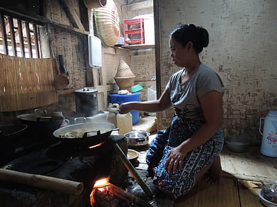 Indonézia, otthoni főzés, hagyományos