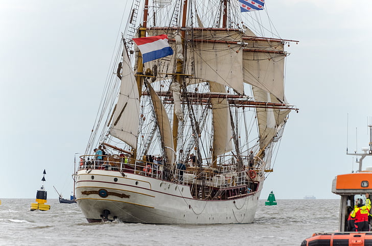 aluksen, purjehdus merikelpoisessa aluksessa, Harlingen, Waddenzeen, purjehdus, kilpailu, Tall ship race 2014