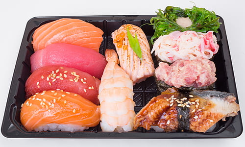 krutt, sushi, laks, tunfisk, akne, hiyashi, chuka
