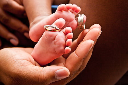 Ciąża, stopy dziecka, palce, noworodka, dziecko, dziecko, niemowlę