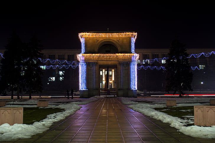 Triumfbuen, sentrale plassen, Chisinau, Moldova, Arca, natt, lys