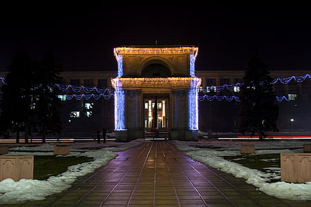 Riemukaari, Keskusaukio, Chişinău, Moldova, Arca, yö, valot