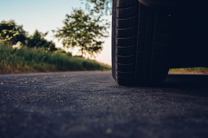 asfalt, cotxe, conducció, carretera, carrer, pneumàtic