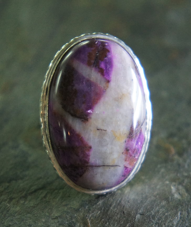 ruby zoisite, oval, silver, metal, jewelry, jewel, stone