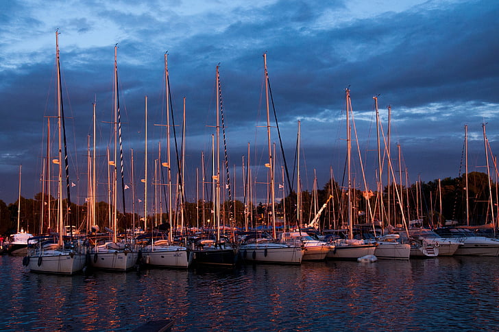 Barcos, Veleiros, pôr do sol, mar, velas, tranquilidade, Marina