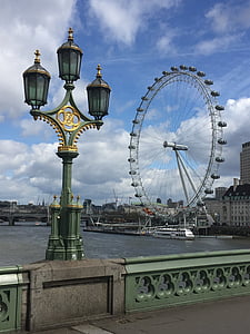 London, pariserhjul, lyktstolpe, bro, London eye, England, blå himmel