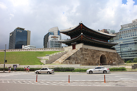 Namdaemun, Soul, Seoul namdaemun gate, vanade hoonete, korea Vabariik