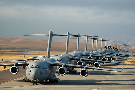 aviones militares, pista de aterrizaje, Estados Unidos, c-17, Globemaster, carga, avión