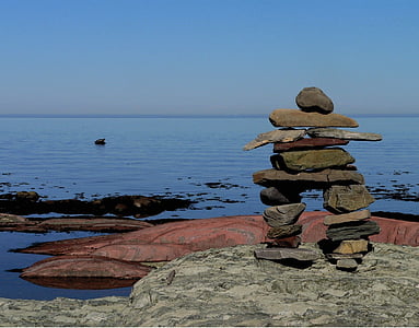 Inukshuk, piedras, Roche, agua, Río, Québec, Canadá