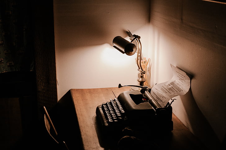 escuro, quarto, escritório, tabela, cadeira, lâmpada, luz
