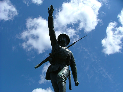 Bridgnorth, emlékmű, katona, Sky, bádog kalapját, szobor