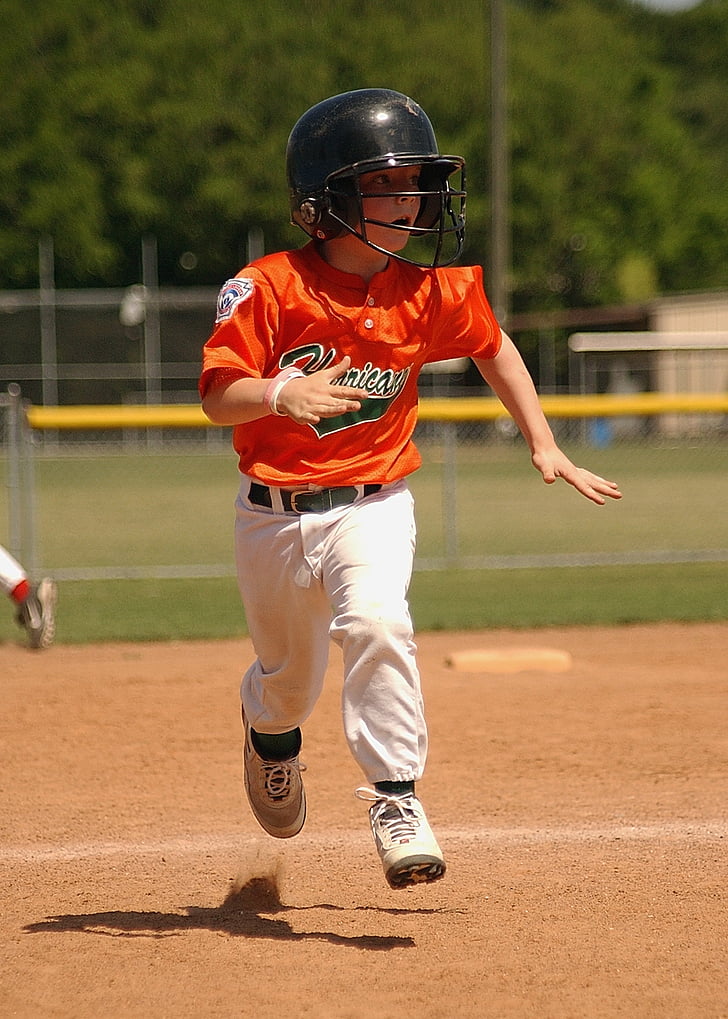 baseball, runner, little league, player, field, helmet, running