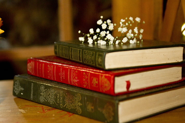 knjige, dekoracija, zakonske zveze, cvetje, cvet dogovor, cvetlični art, Romantični