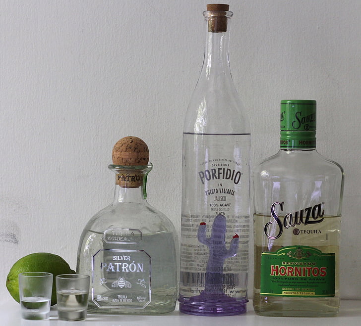 Tequila, Mexiko, alkohol, nápoje, fľaše, okuliare, vápno