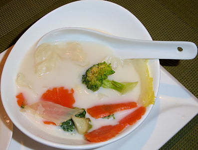 Kokosová polévka, Thajsko jídlo, zelenina