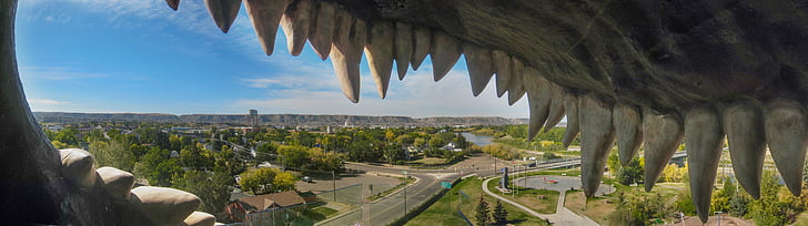 dinosaur, drumheller, observation deck, foot, tooth, dangerous, close