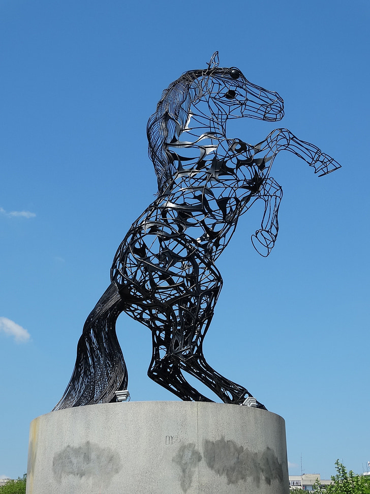 лошадь, Статуя, ИОР, Бухарест, небо, Голубой
