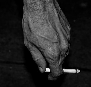 schwarz / weiß, Hand, Zigarette, Männlich, Rauchen, menschliche hand, Männer