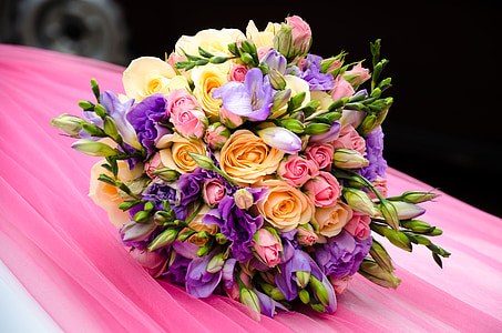 Blumen, Blumenstrauß, Brautstrauß, Hochzeit, Sommer, Geschenk, Blütenblätter