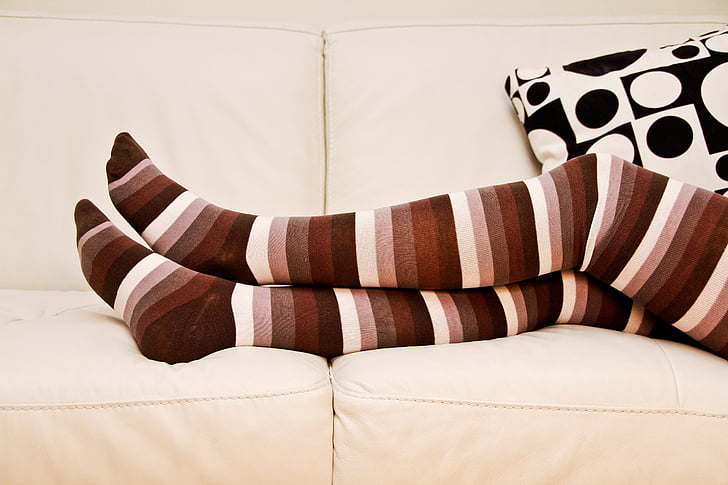 Stripped чорапи, дълги чорапи, кръстосани крака