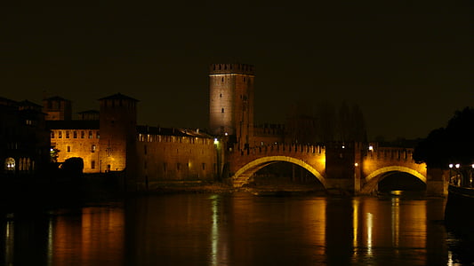 Верона, Италия, Замок, мост, Исторический, ночь, Река