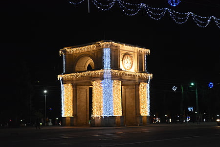 Diadalív, központi tér, Chisinau, Moldova, arca, éjszaka, fények