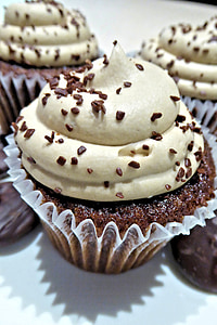 pastelitos (cupcakes), caramelo de chocolate, dulce, alimentos
