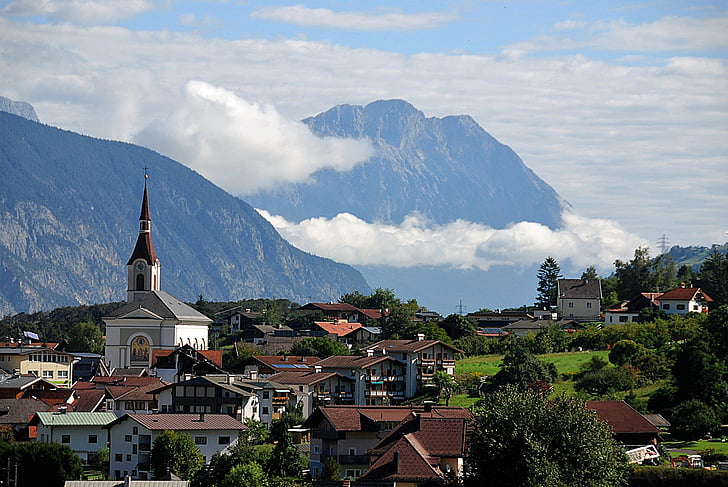 Panorama, roppen, Village, bjerge, kirke, visning af roppen