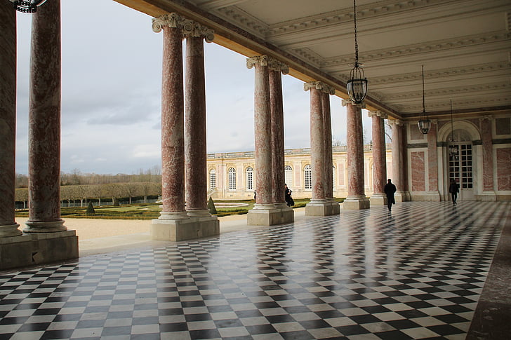 Paryż, Versailles, Pałac, Mały trianon, kolumny, Francja