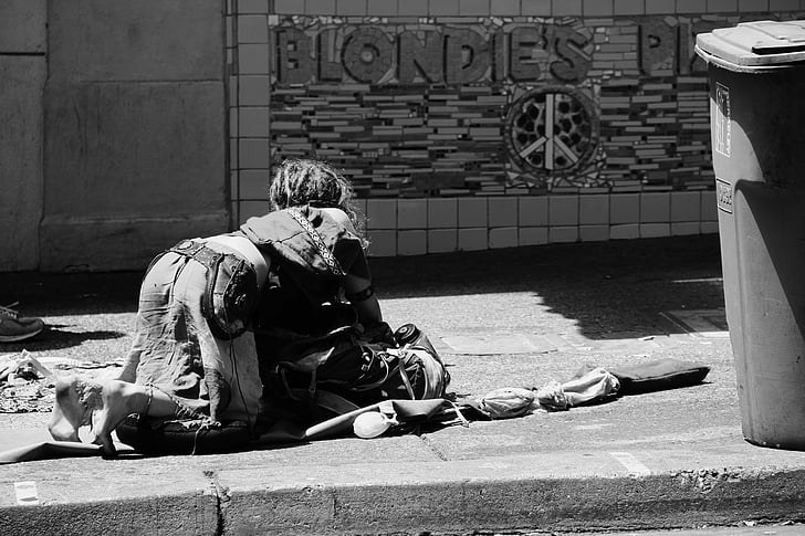 бездомен, улица, тъжна жена, градски, бедността, глад