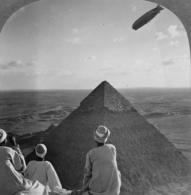 kim tự tháp, gizeh, Graf zeppelin, năm 1931, khí cầu Zeppelin, màu đen và trắng, mọi người