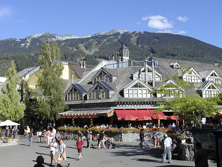 Whistler village, Brits-columbia, Canada, gebouwen, Bergen, volkeren